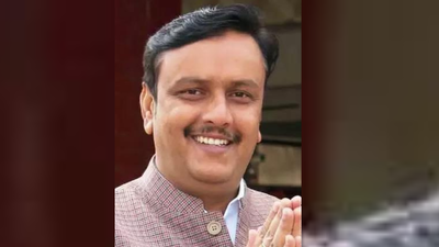 Ex-DSP shoots AAP neta in Punjab, ‘on the run’ | India News