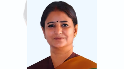 Bihar polls: RJD women’s wing chief Ritu Jaiswal files nomination as independent; opposes ticket to rival | India News