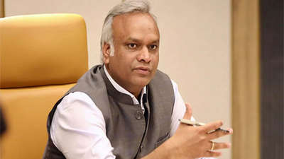 ‘Fake Desh Bhakts’: Priyank Kharge accuses RSS of loot; cites video of BJP MLA exposing outfit | India News