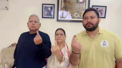 ‘Roti palatati rehni chahiye’: Lalu Yadav calls for ‘young government’ in Bihar; Rabri Devi takes ‘katta’ jab at BJP | India News