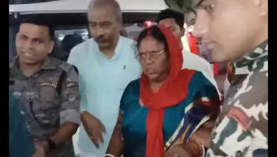 बाराचट्टी विधायक ज्योति देवी ने गया में प्रचार के दौरान पथराव का दावा किया | पटना समाचार