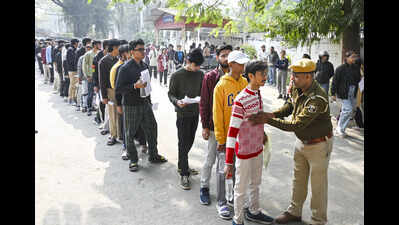 CLAT में पटना और मुजफ्फरपुर में भारी मतदान | पटना समाचार