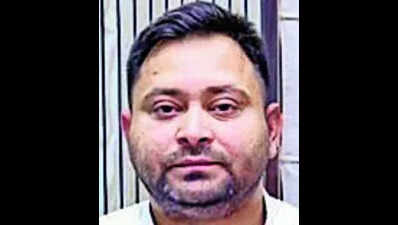 आत्मनिरीक्षण करें, चुनाव में हार के लिए चुनाव आयोग को दोष न दें: एनडीए ने तेजस्वी से कहा | पटना समाचार