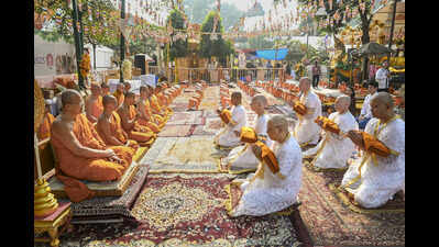 भिक्षु जीवन परियोजना: पश्चिमी साधक प्राचीन ज्ञान का अनुसरण करते हैं | पटना समाचार